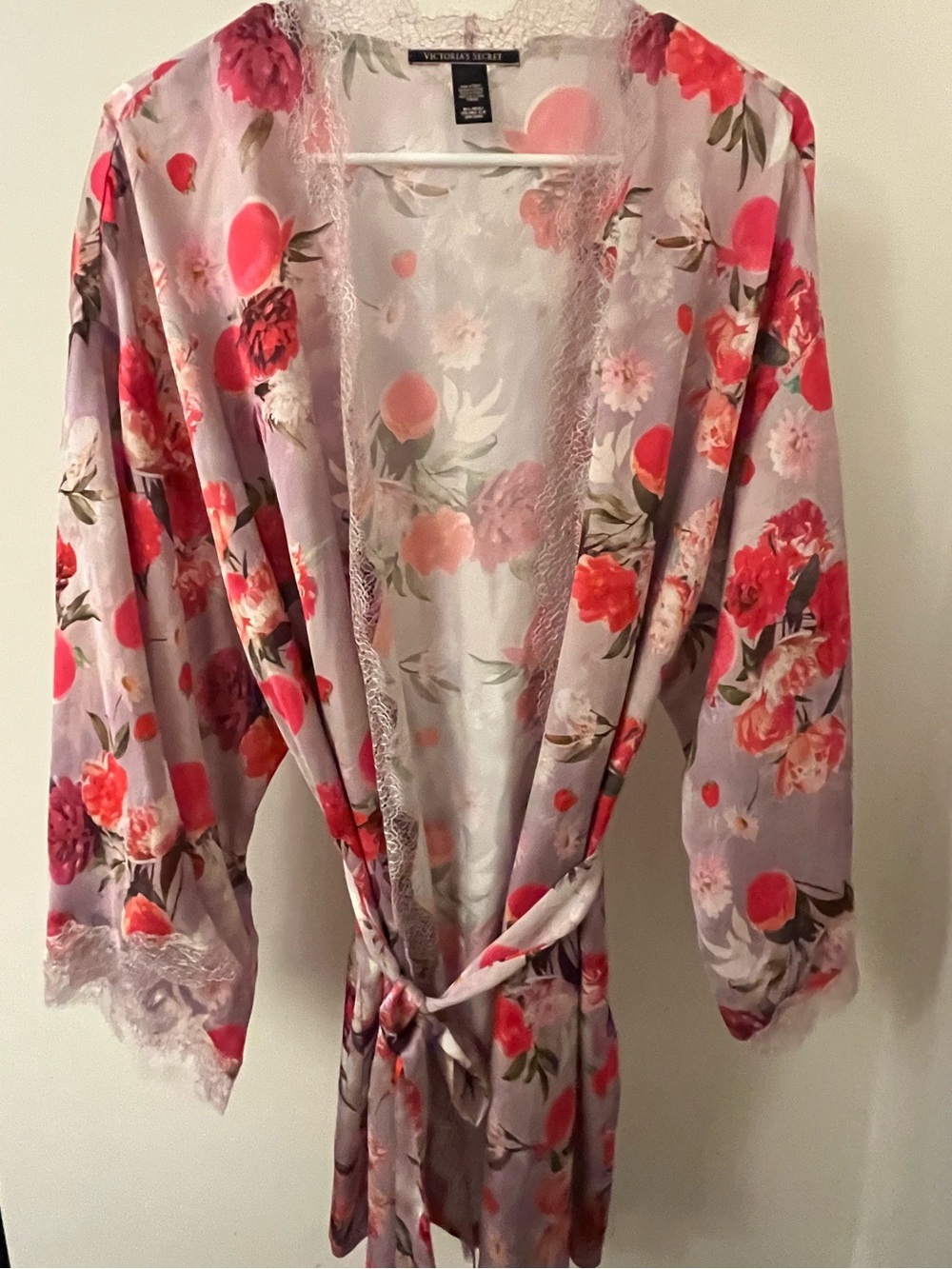 Victoria's Secret / PINK Floral Lace Sleepwear Robe